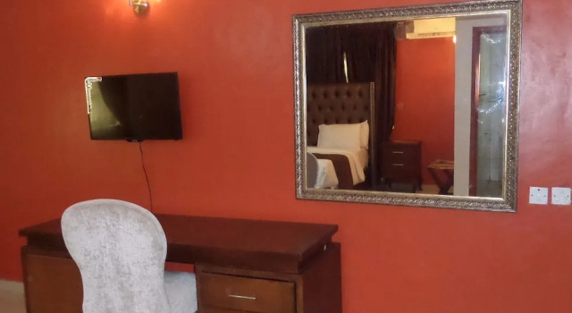 Двухместный номер Executive Sugarland Hotel & Suites