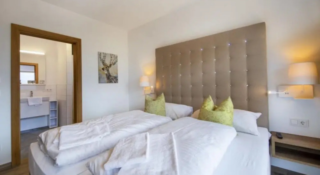 Chalet With Ski Access, Neukirchen, Rezerwuj Chalet Hotele w Salzburg z parkingiem, Parking