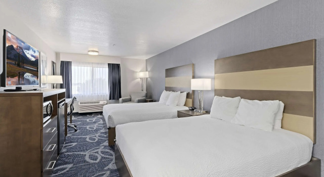Четырёхместный номер Standard Best Western Plus Twin Falls Hotel
