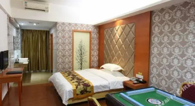 Hongyang Business Hotel, Rezerwuj Hotel Hotele w Shenzhen z parkingiem, Parking
