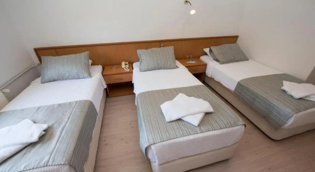 Трёхместный номер Standard Otel Diyojen