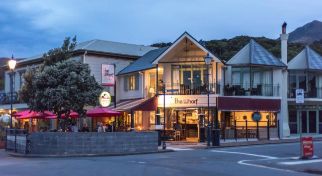 Akaroa Waterfront Apartment