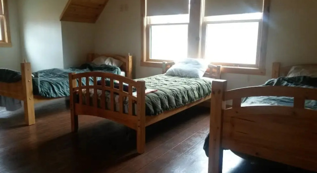 Piece of Maine, Book Hotel Rangeley Man