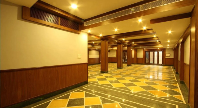 Nahar Manchester Inn