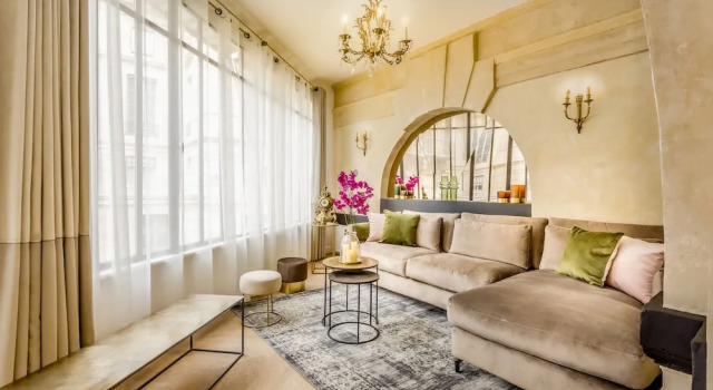 Luxury 6Bdr 5Bth Heritage Building - Louvre View, Забронировать Отель 1-й округ: Лувр Париж, рядом с Лувр — Риволи
