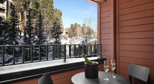 Полулюкс Hotel Alpenrock Breckenridge, Curio Collection by Hilton