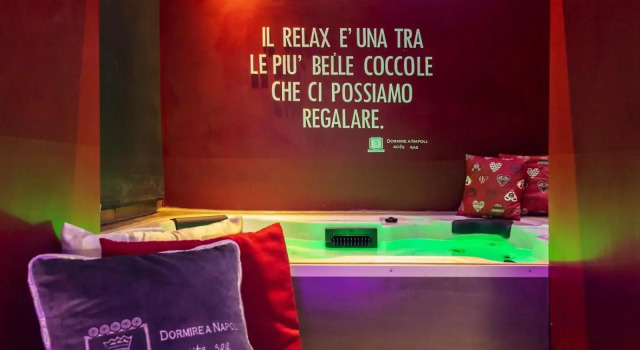 Dormire a Napoli SuiteSpa, Забронировать Отель Кьяйя Неаполь, рядом с Mergellina Metro Station