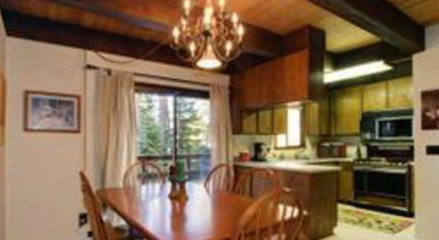 Tahoe Vista Lodge by RedAwning