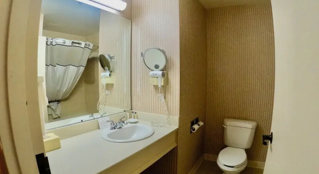 O podwyższonym standardzie pokój Hotel Mead Resorts & Conventions Center