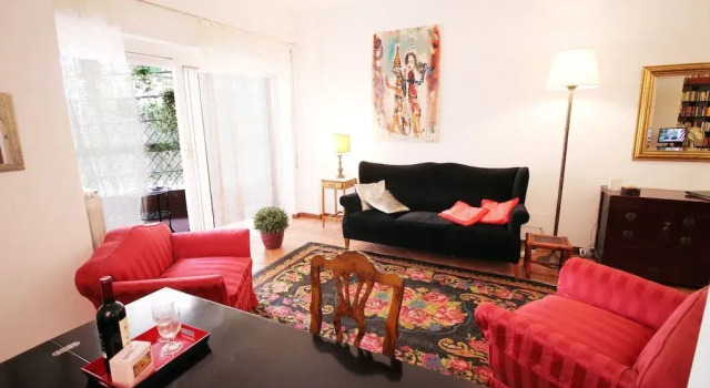 Charming Garden Retreat near Vatican, Prenota Appartamento Aurelio Roma