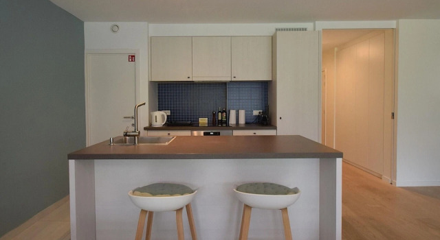 Modern Apartment Near Beach and Garden Views, Rezerwuj Apartament Hotele w Bruksela z parkingiem, Parking