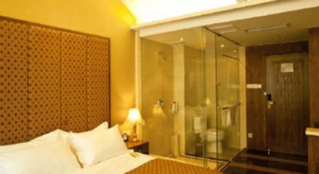 Chengdu Huanhua Jincheng Hotel, Prenota Hotel Hotel a Chengdu con parcheggio, Parcheggio