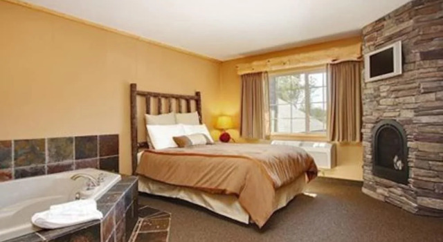 Whitefish Lodge and Suites, Rezervovat Rekreační dům Crosslake Spojené státy americké