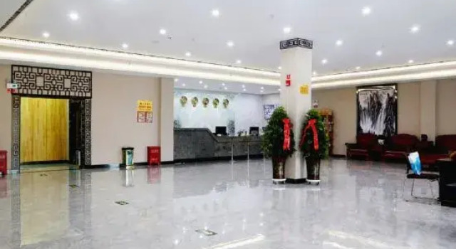 Jin Ting International Hotel, Book Hotel Hoteller i Altay med parkering, Parkering