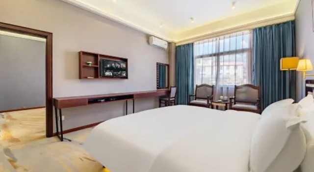 Люкс Yuxi Xicoffetel Hotel (Nanbei Street, Nai'er Park)
