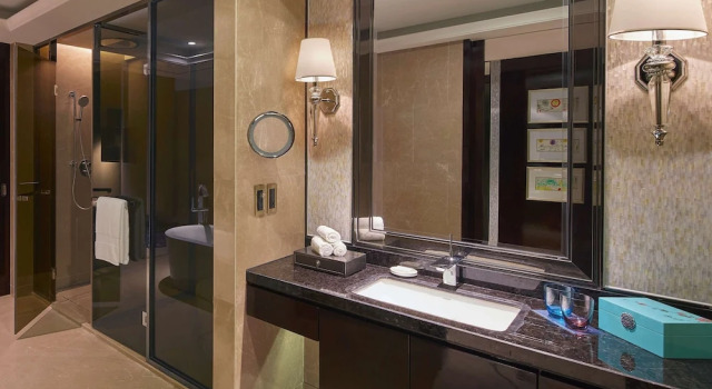 Номер Executive с видом на океан Hilton Haikou