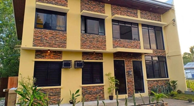 Monati Hostel Panglao