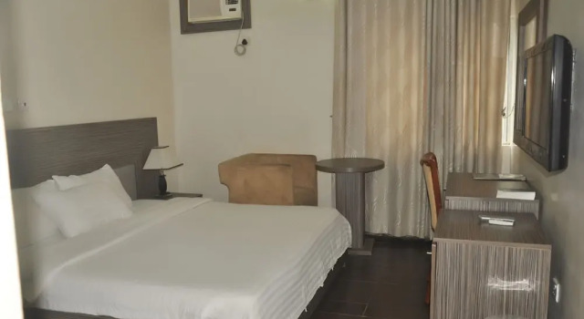 Confort cameră Top Rate Hotel