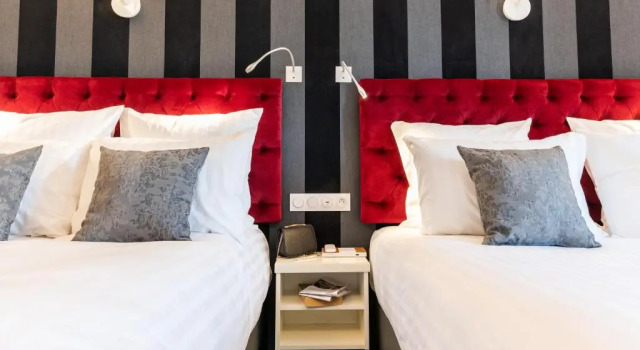 Четырёхместный номер Deluxe Hotel Dali Val dEurope, Tapestry Collection by Hilton