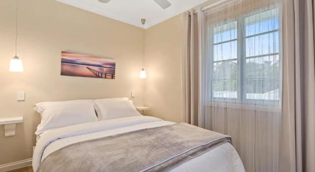 Hamptons at The Bay, Book Hotel Deception Bay Queensland