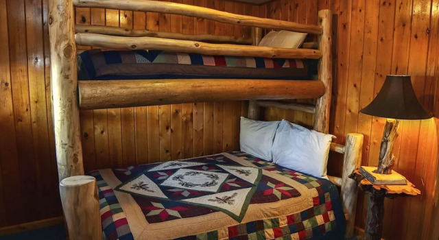 Lazy R Cottages: 2, Забронировать Отель Отели Эстес-Парк с парковкой, Парковка