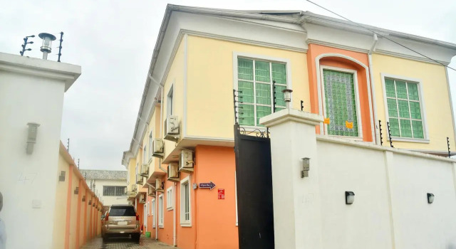 Somerset Suites