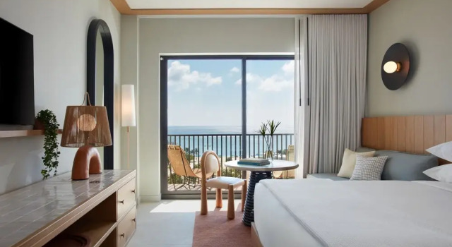 Двухместный номер Standard с видом на гавань Hotel Indigo Grand Cayman by IHG