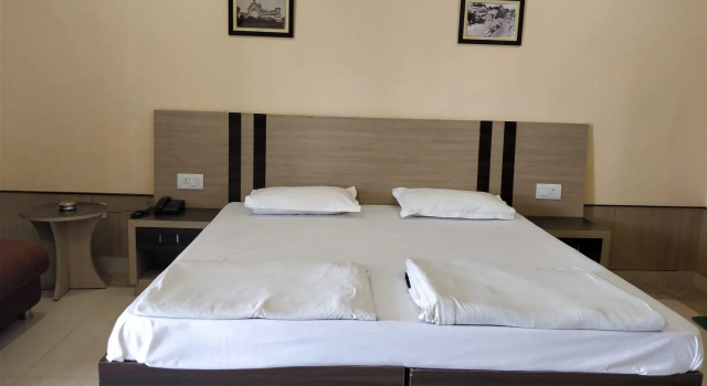 Central Hotel