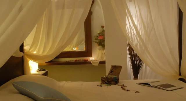 Absolute Bliss Imerovigli Suites, Prenota Hotel Monolithos Santorini