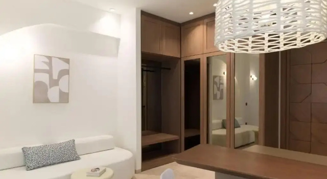 Полулюкс LYO II Boutique Suites