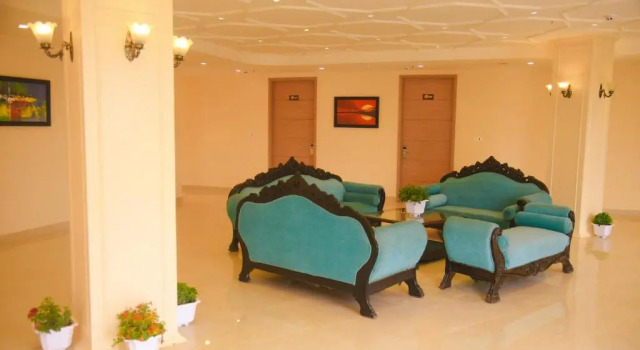 Santoriini Resort, Забронировать Курортный отель Курортные отели Лакхнау, Курортный отель
