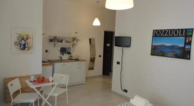 Студия New Flat in the Heart of Pozzuoli