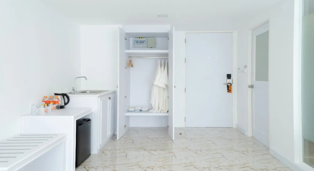 Трёхместный номер Luxury B2 Phuket Premier Hotel
