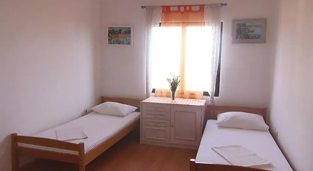 Апартаменты Sunflower Apartment
