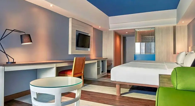 Luxo quarto varanda e com vista para o mar Mercure Convention Centre Ancol