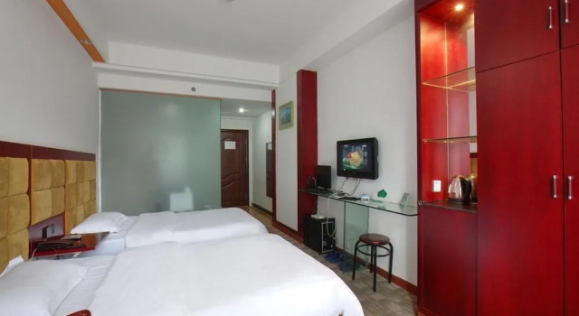 Zhangjiajie Wind and Cloud Holiday Hotel, Забронировать Отель Чжанцзяцзе Хунань