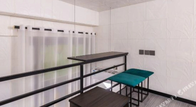 Super 8 Hotel (Wudaokou subway station, Beijing), Rezerwuj Hotel Pekin Pekin