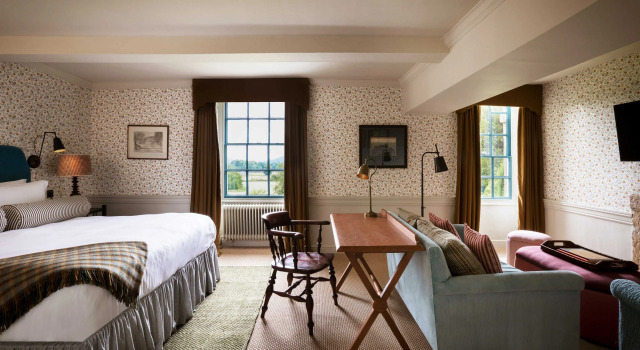 Spacious Double room Cavendish Hotel