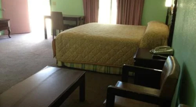 holiday motel, Varaa Motelli Springhill Louisiana