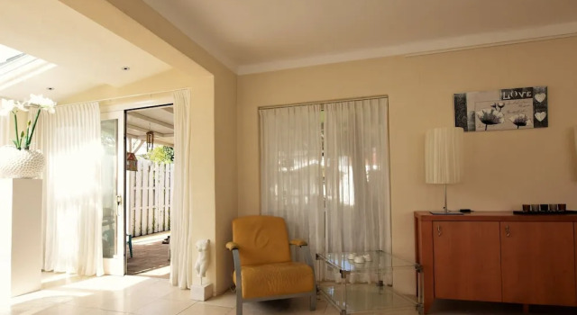 Holdiay Home in Den Helder with private terrace and garden, Забронировать Отель Отели Норда 4 звезды, 4*