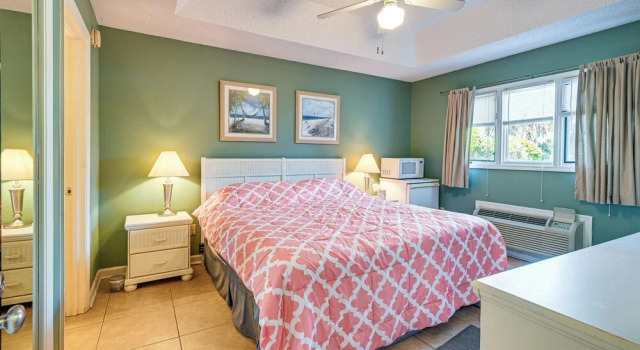 Patio & Water Views! Family Condo in Myrtle Beach, Забронировать Апартаменты/квартира Апартаменты Южной Каролины, Апартаменты/квартира