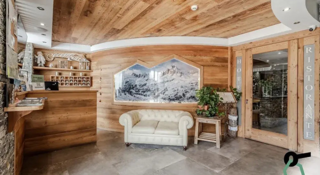 Hotiday Room Collection - Sauze Assietta, Забронировать Отель Отели Пьемонта с завтраком, Завтраки