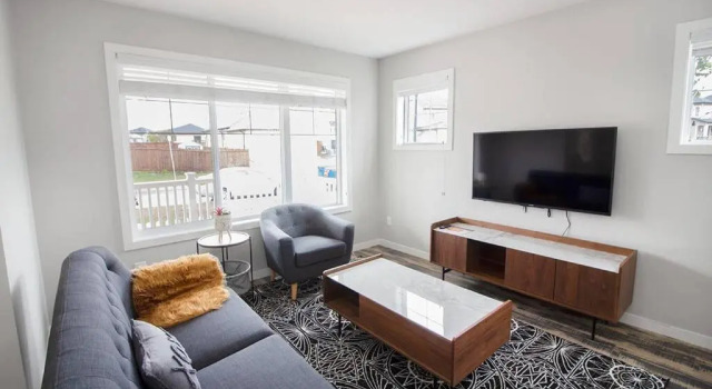 Gorgeous 4 Bedroom Townhouse in South Winnipeg, Reserva ahora Hotel Hoteles en Manitoba con aparcamiento, Aparcamiento