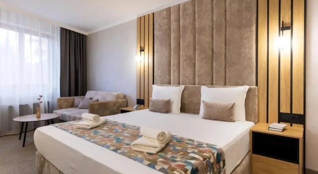 Light Hotel