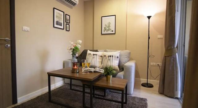 Near BK University Quiet Condo in Rama4 bkb140