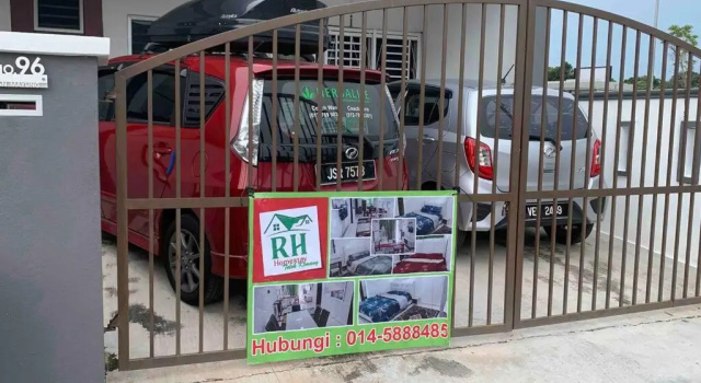 RH Homestay Telok Kemang PD (Muslim Only), Book Hotel Hotels in Negeri Sembilan with a Pool, Swimming Pool