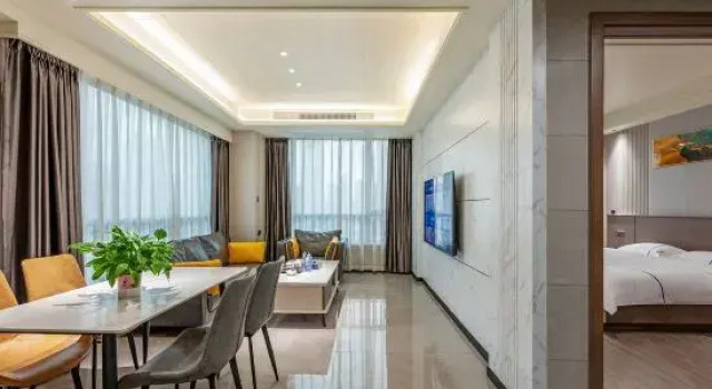 Люкс Yiyuehong Hotel (Minnan Shuixiang Branch)