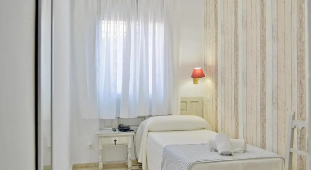 Одноместный номер Standard Hotel Marisa