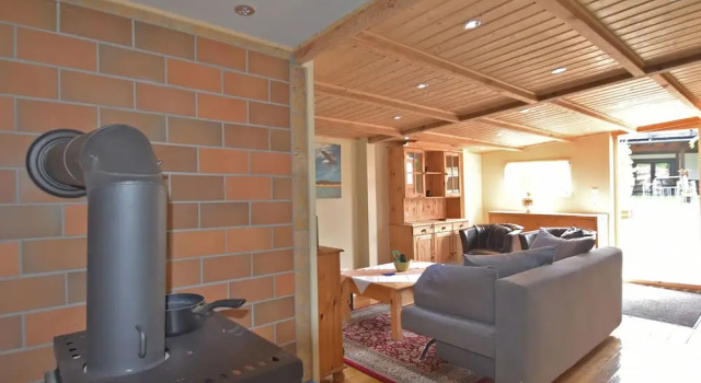 Pretty Holiday Home in Ballenstedt with Sauna, Hot Tub, Terrace, Prenota Hotel Hotel a Garz con parcheggio, Parcheggio
