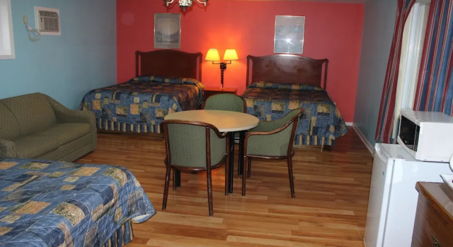 Двухместный номер Standard Colonial Motel
